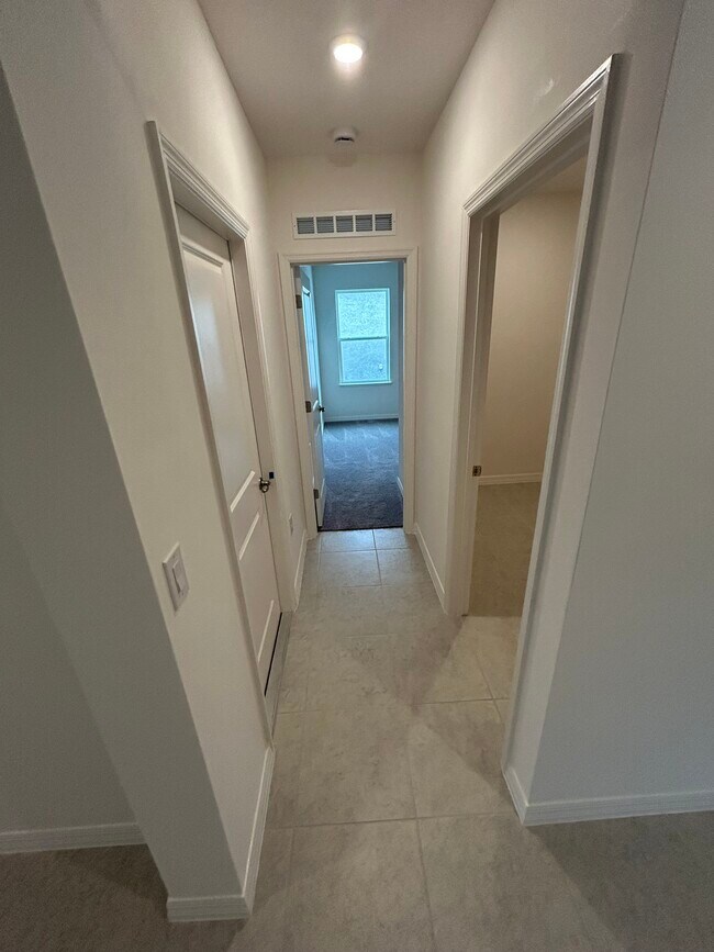 Building Photo - 1355 Kylar Dr NW