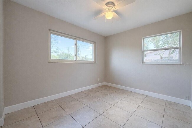 Building Photo - 7018 54th Ave N