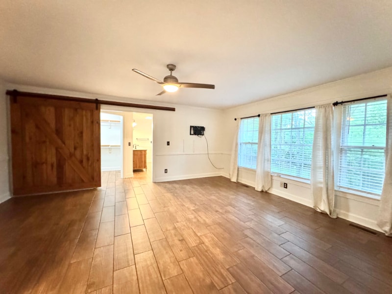 Building Photo - 1801 Chickasaw Dr