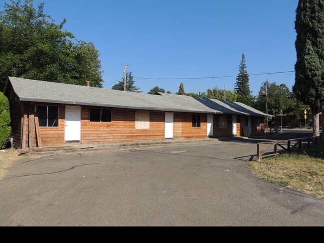 Building Photo - Cedar Cove Lodge