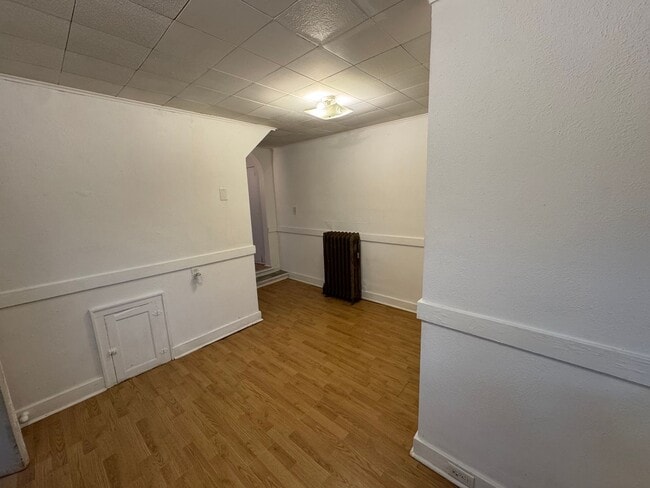 Building Photo - 1116 12th Ave