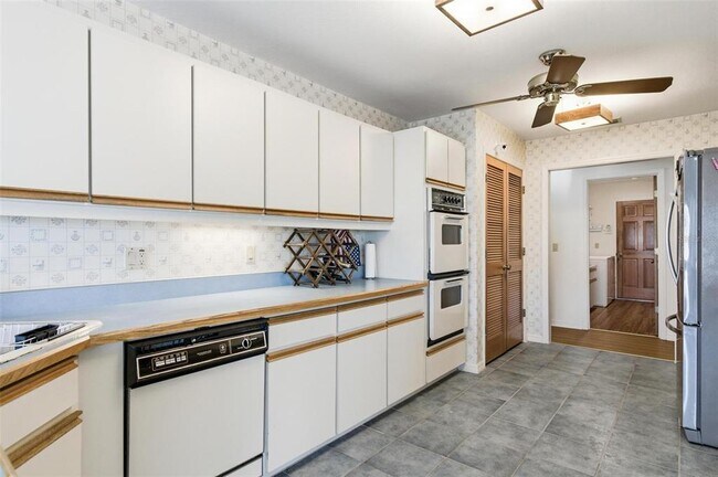 Building Photo - 24 Chippeway Ct