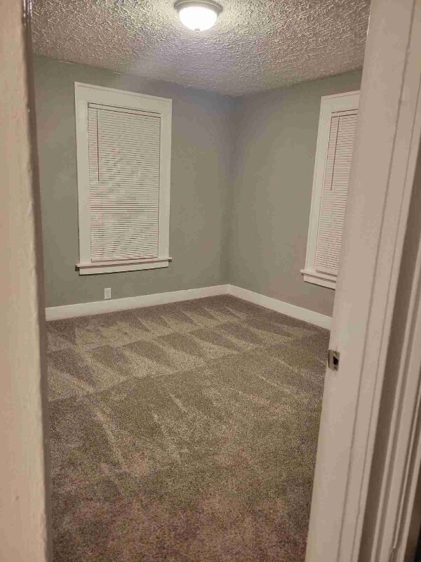 Building Photo - 320 Lockwood Ave