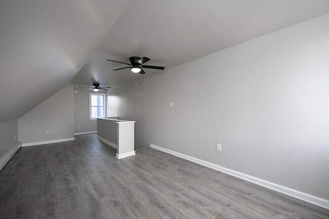 Building Photo - 12-14 South Broadway Gloucester City, NJ 0...