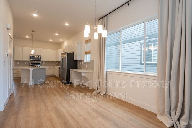 Building Photo - 5967 Rendezvous Pkwy