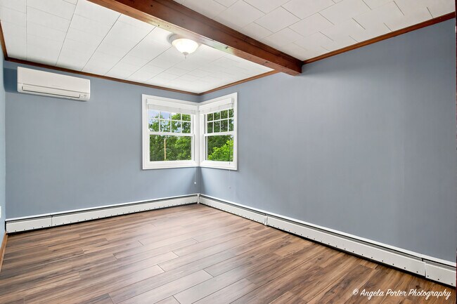 Building Photo - 38624 N Miller Rd