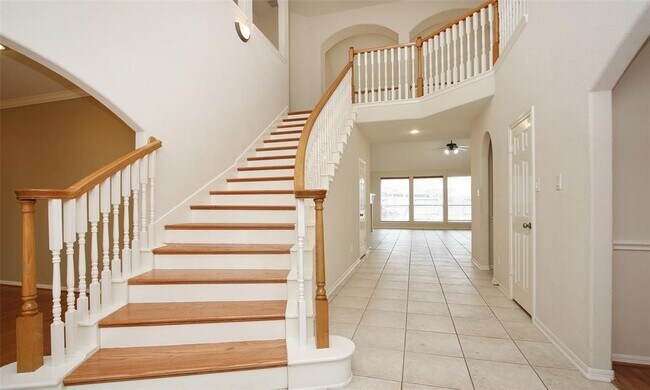 Building Photo - 6319 Misty Creek