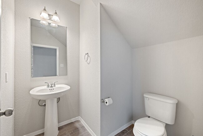 Building Photo - 408 Black Opal Dr