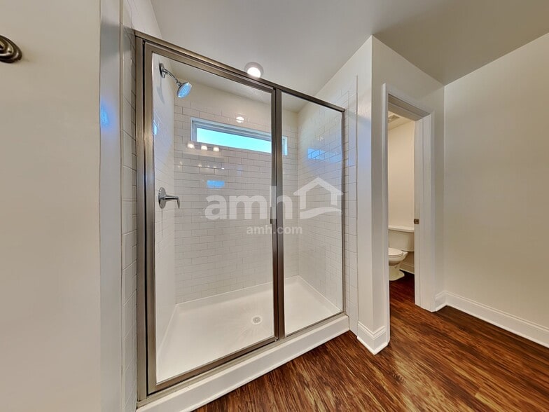 Building Photo - 3588 Okelly Dr
