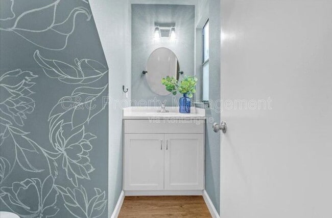 Building Photo - 1757 30th Ave