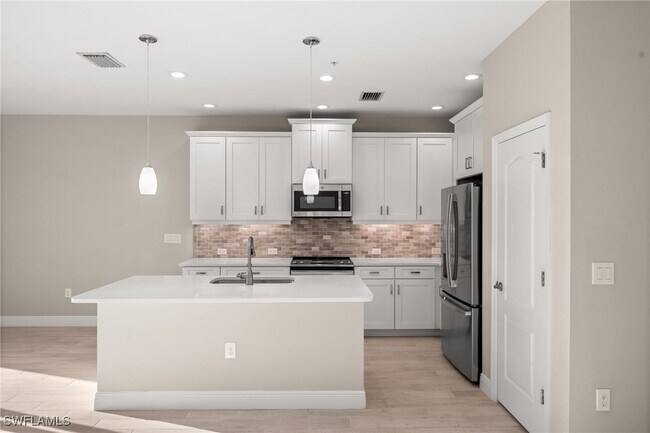 Building Photo - 2318 Sawyers Hill Rd