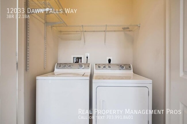 Building Photo - 12033 Dawn Falls Way