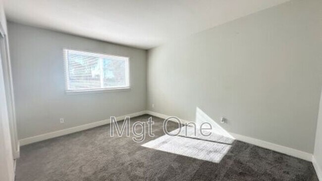 Building Photo - 25683 San Lupe Ave