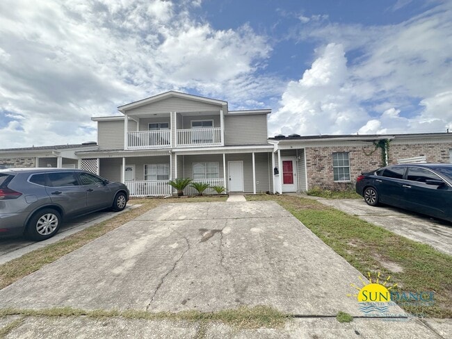 Building Photo - Charming 2 Bedroom Townhome in Fort Walton...