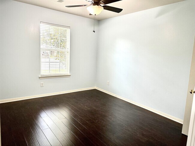 Building Photo - 15915 Wilmington Park Ln