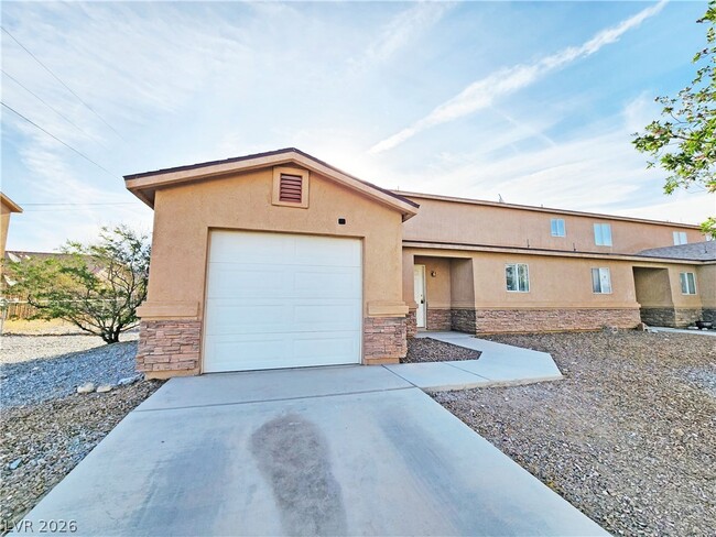 Building Photo - 1971 Teepee Rd