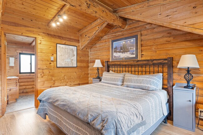 Building Photo - 5406 Henrys Lake Rd