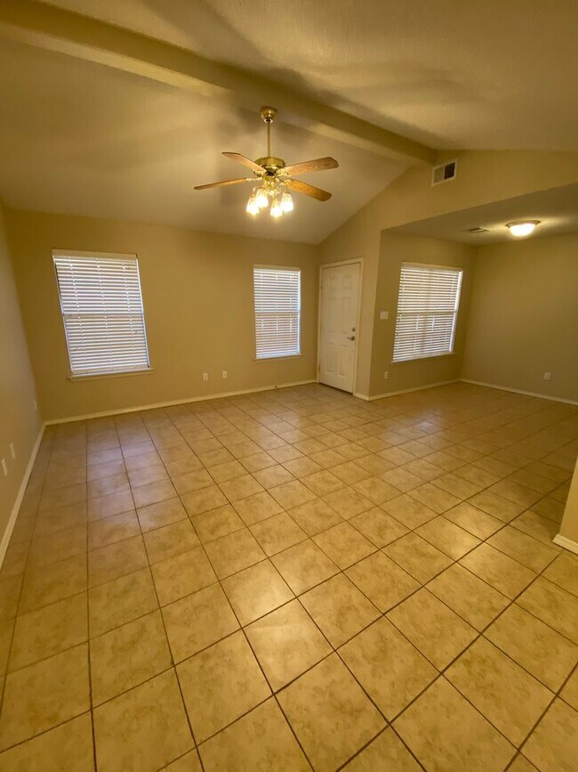 Building Photo - 1818 Wilder Ln
