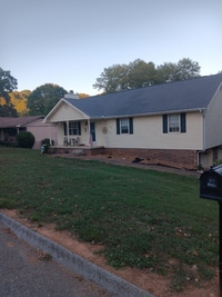 Building Photo - 5824 Pine Lake Dr