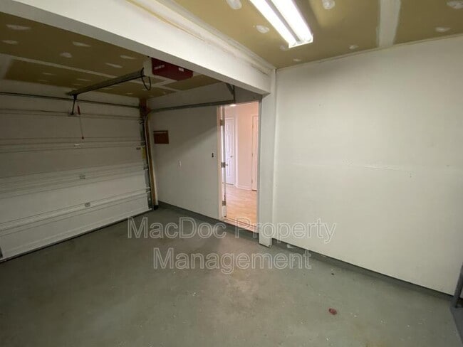 Building Photo - 4204 Apgar Ct
