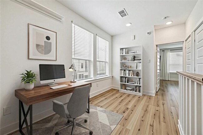 Building Photo - 964 Lilly Flower Ln