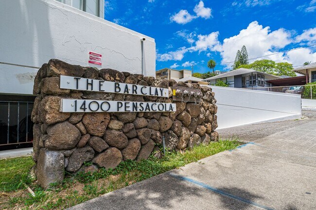 Building Photo - The Barclay 2bd/2ba/1pkg