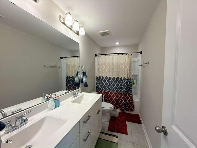 Building Photo - 3500 Barn Rd