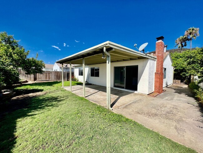 Building Photo - Newly remodeled 4B/2BA house w/ large back...