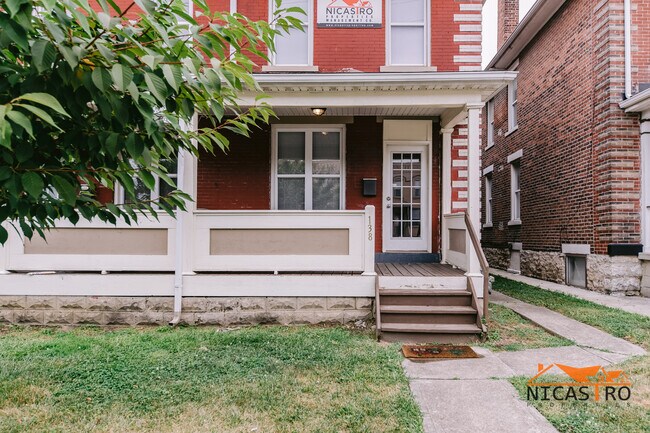 Building Photo - 136 E 11th Ave