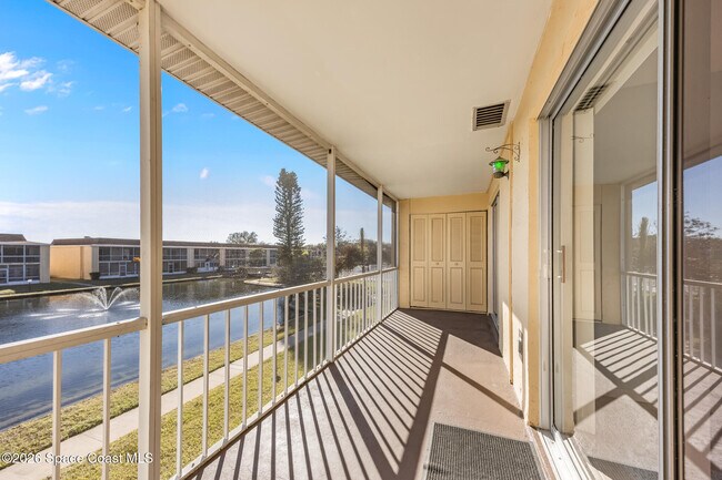 Building Photo - 2135 N Courtenay Pkwy