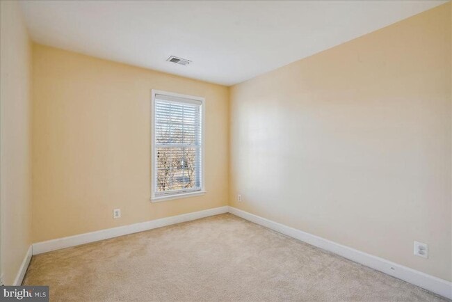 Building Photo - 2481 Walnut Rocker Ln