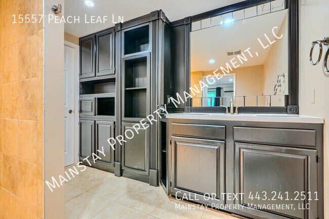 Building Photo - 15557 Peach Leaf Ln