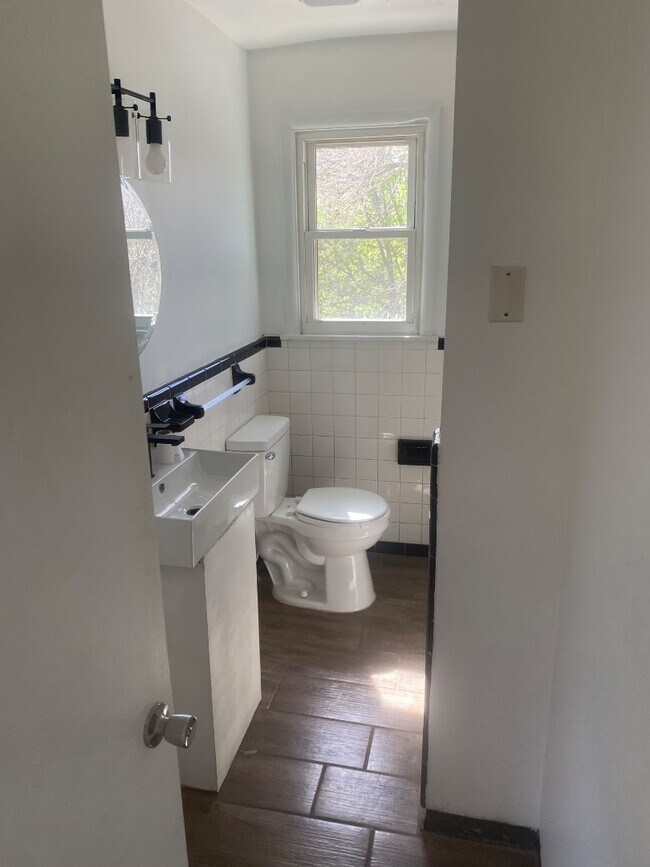 Building Photo - 1821 Taylor St