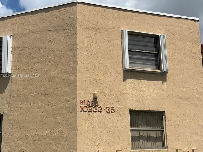 Building Photo - 10233 NW 9th St Cir