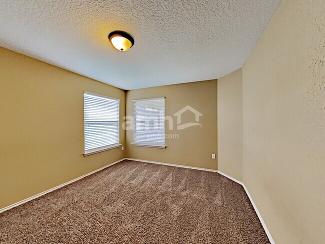 Building Photo - 8410 Apache Bend