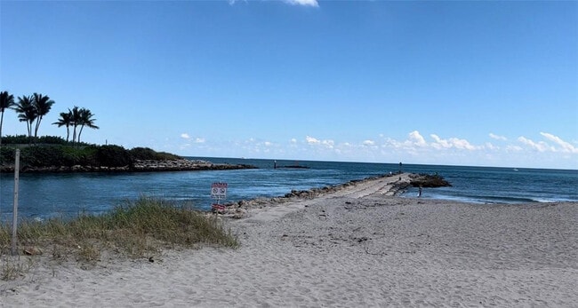 Building Photo - 950 Ponce De Leon Rd