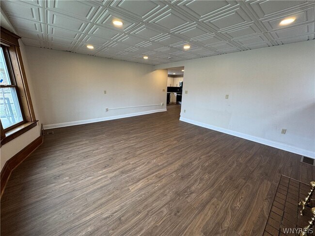 Building Photo - 117 Humboldt Pkwy