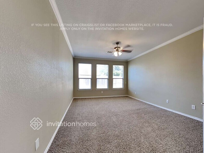 Building Photo - 2222 Whitney Dr