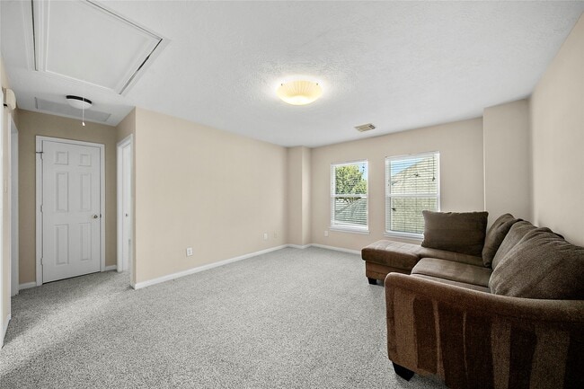 Building Photo - 22430 Water Edge Ln