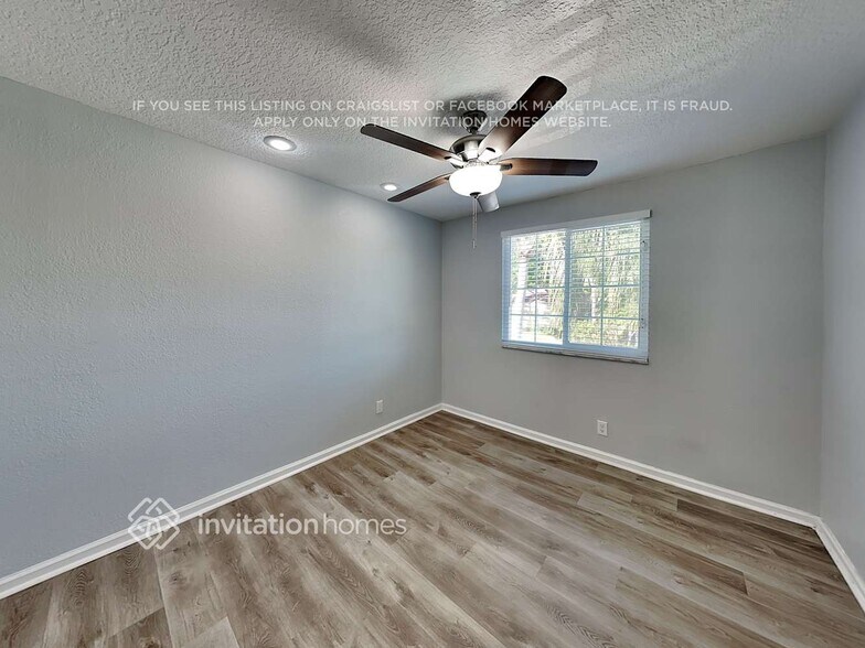 Building Photo - 6340 NW 77th Ct