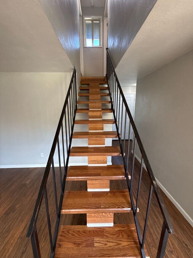 Building Photo - 4776 Buffalo Dr SE