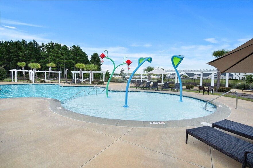 Building Photo - 423 Squire Pope Rd