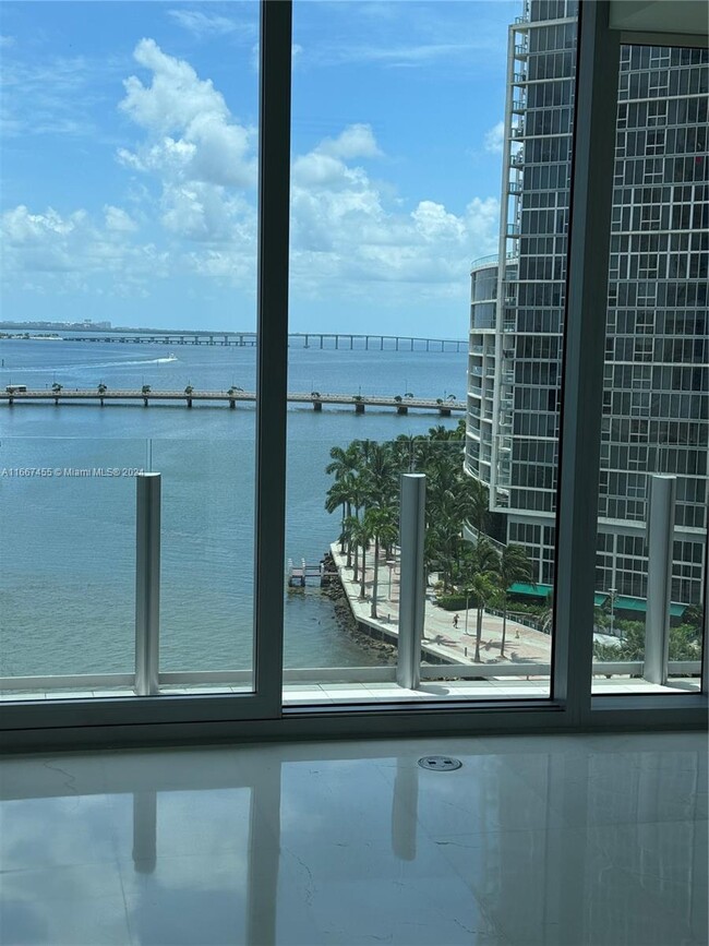 Building Photo - 300 Biscayne Blvd Way