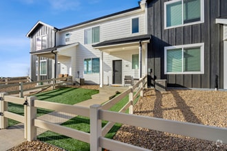 Building Photo - 720 Oregon Trail