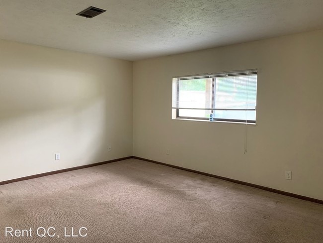 Building Photo - 3743 53rd St