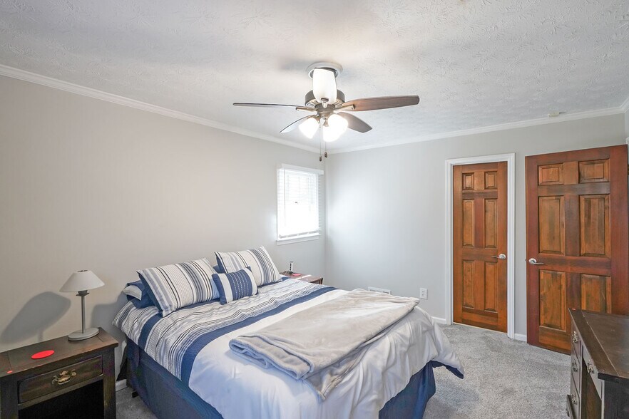 Building Photo - 752 Mountainbrooke Cir
