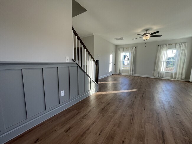 Building Photo - 8640 St Joans Wy