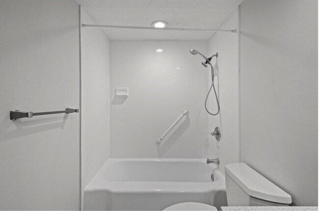 Building Photo - 6423 Colony Way