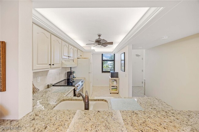 Building Photo - 260 Seaview Ct