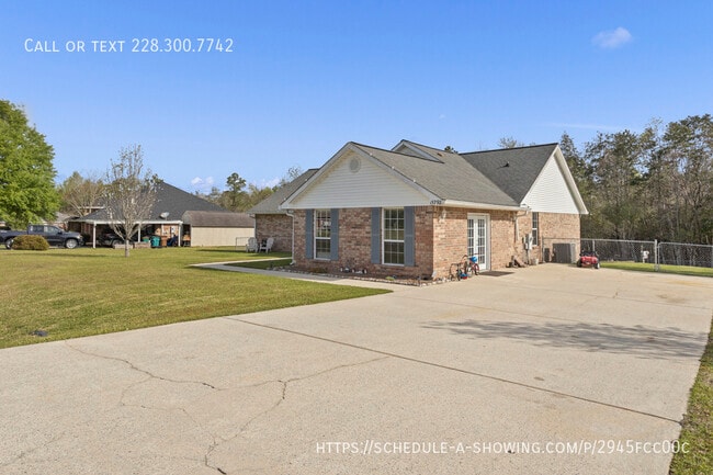 Building Photo - 15792 Texas Ave